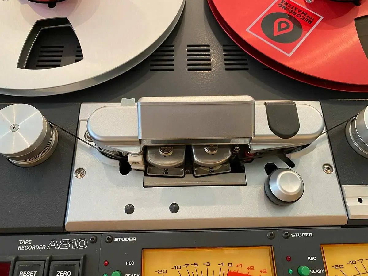 Studer A810