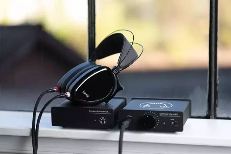 Dan Clark Audio Noire X – new planar headphones with Acoustic Metamaterial Tuning System