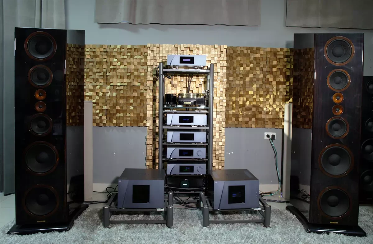 Test system. Image (c) hifiverse