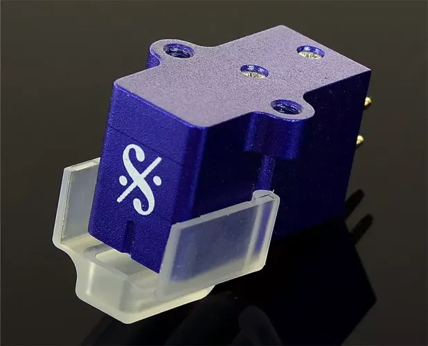 Segno Maya – Samarium-Cobalt Magnet on Mach