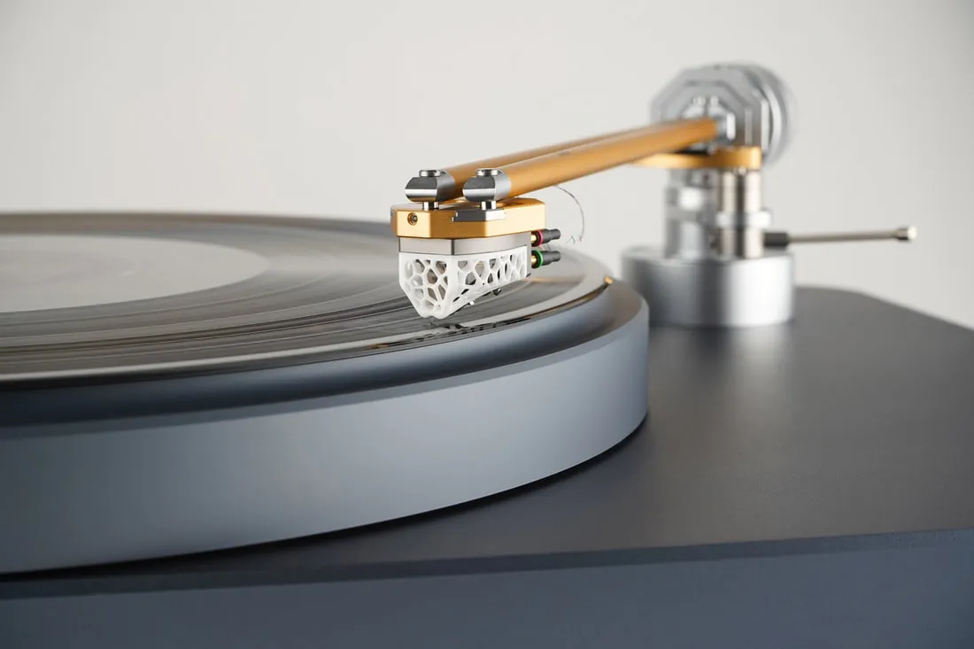 Thales Elegance