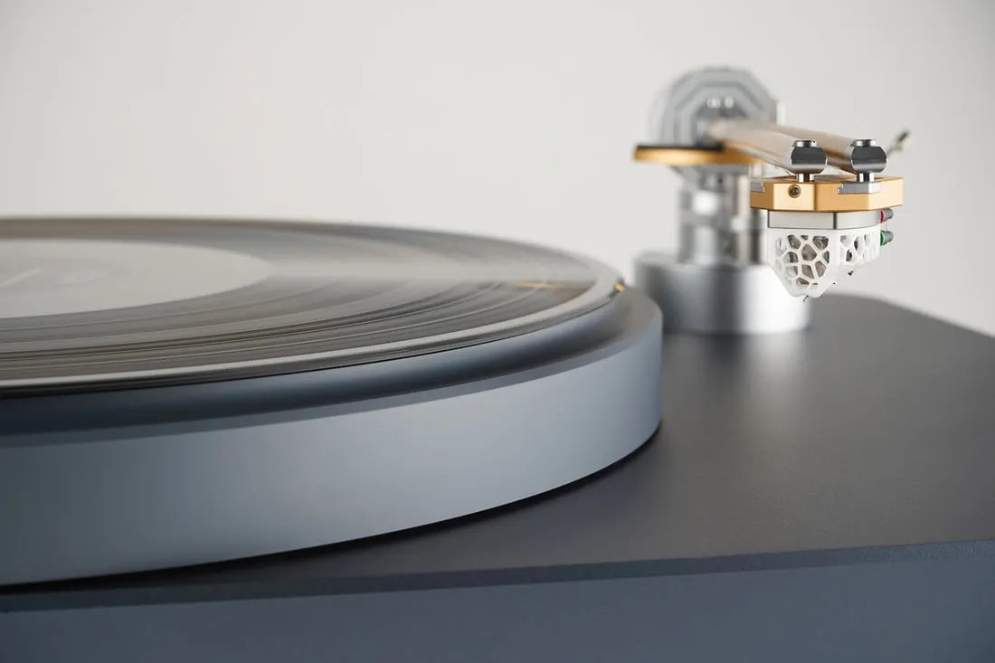 Thales Elegance