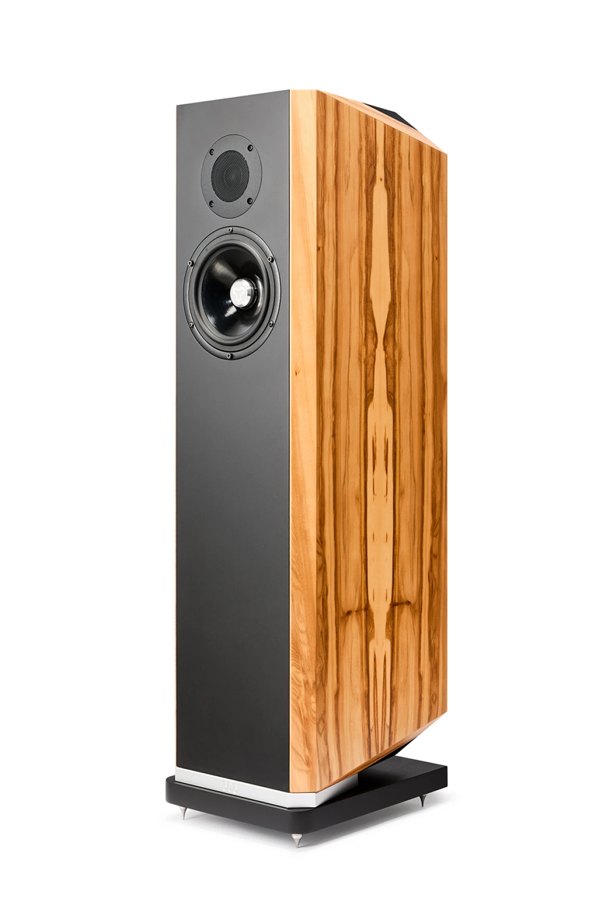 TITAN 606