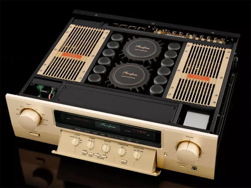 Accuphase C-3900S