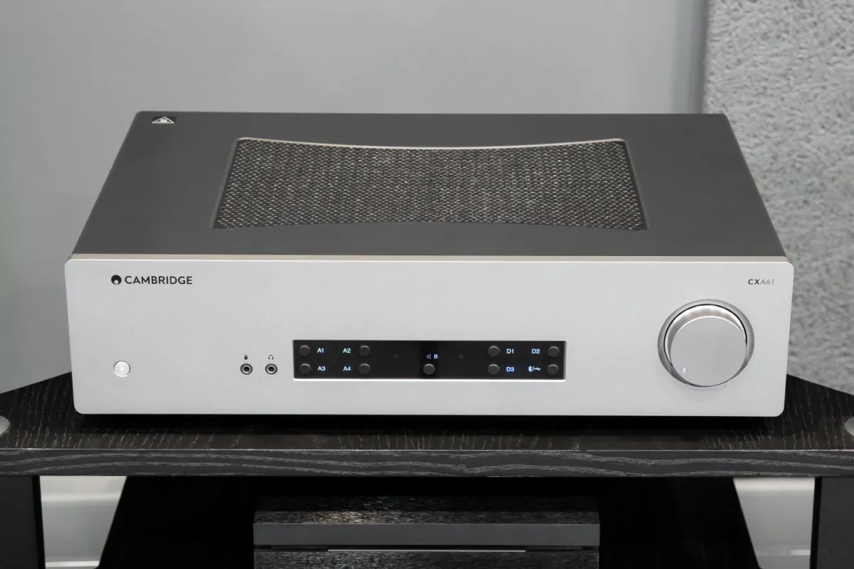 Cambridge Audio CXA61