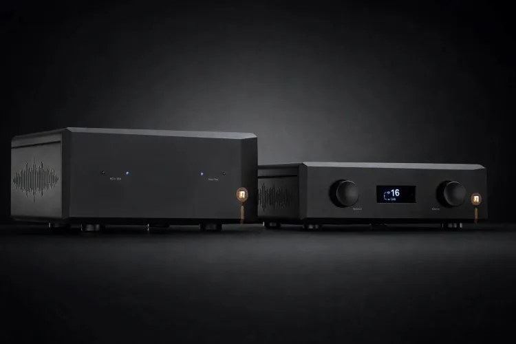 Unison Research Unico Pre v2 and DM v2 – Hybrid Preamplifier and Power Amplifier