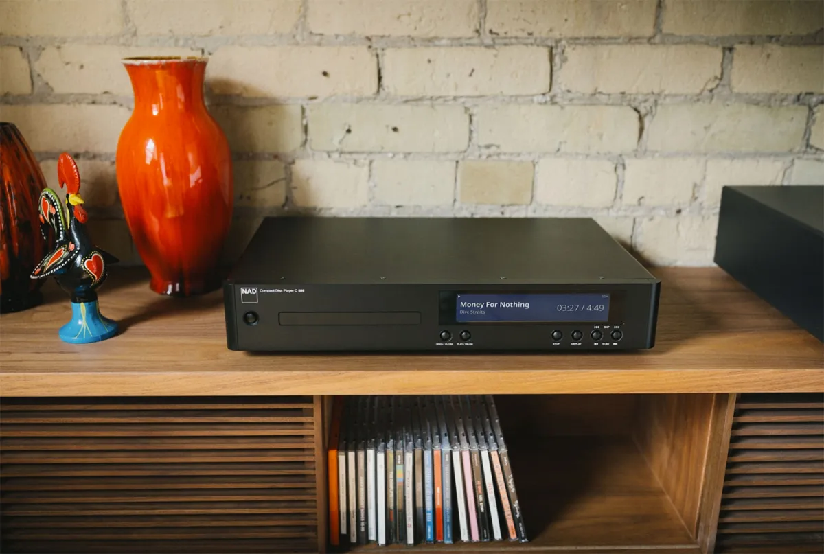 NAD C 589
