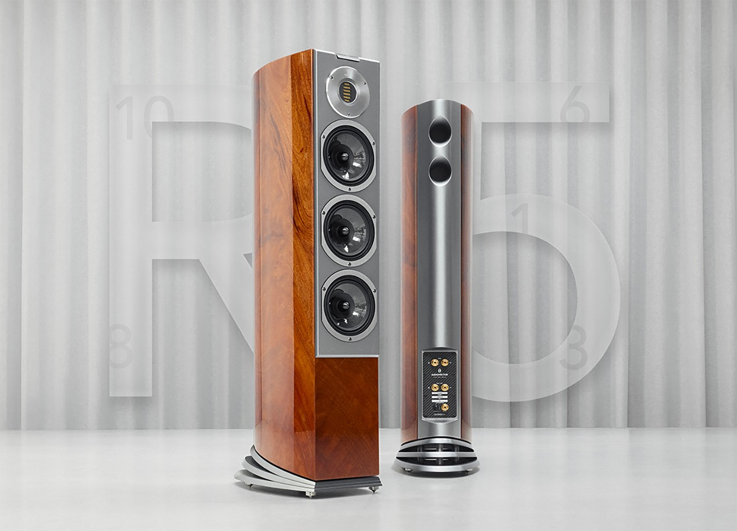Audiovector R 5 ARRETÉ