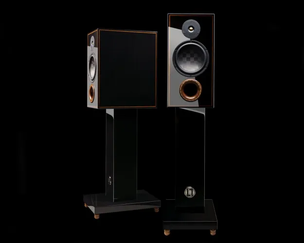Lorenzo Audio Opens the Bravo Collection Series with The Essence Compact Monitors