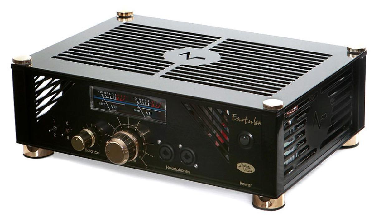 AudioValve Eartube Mark II Headphone Amplifier Black/Gold 1