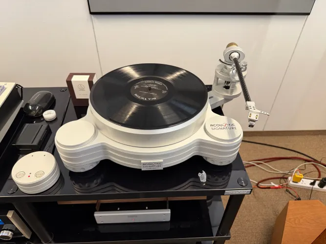HIGH END Vienna 2026 - Full Photo Report, Part 4