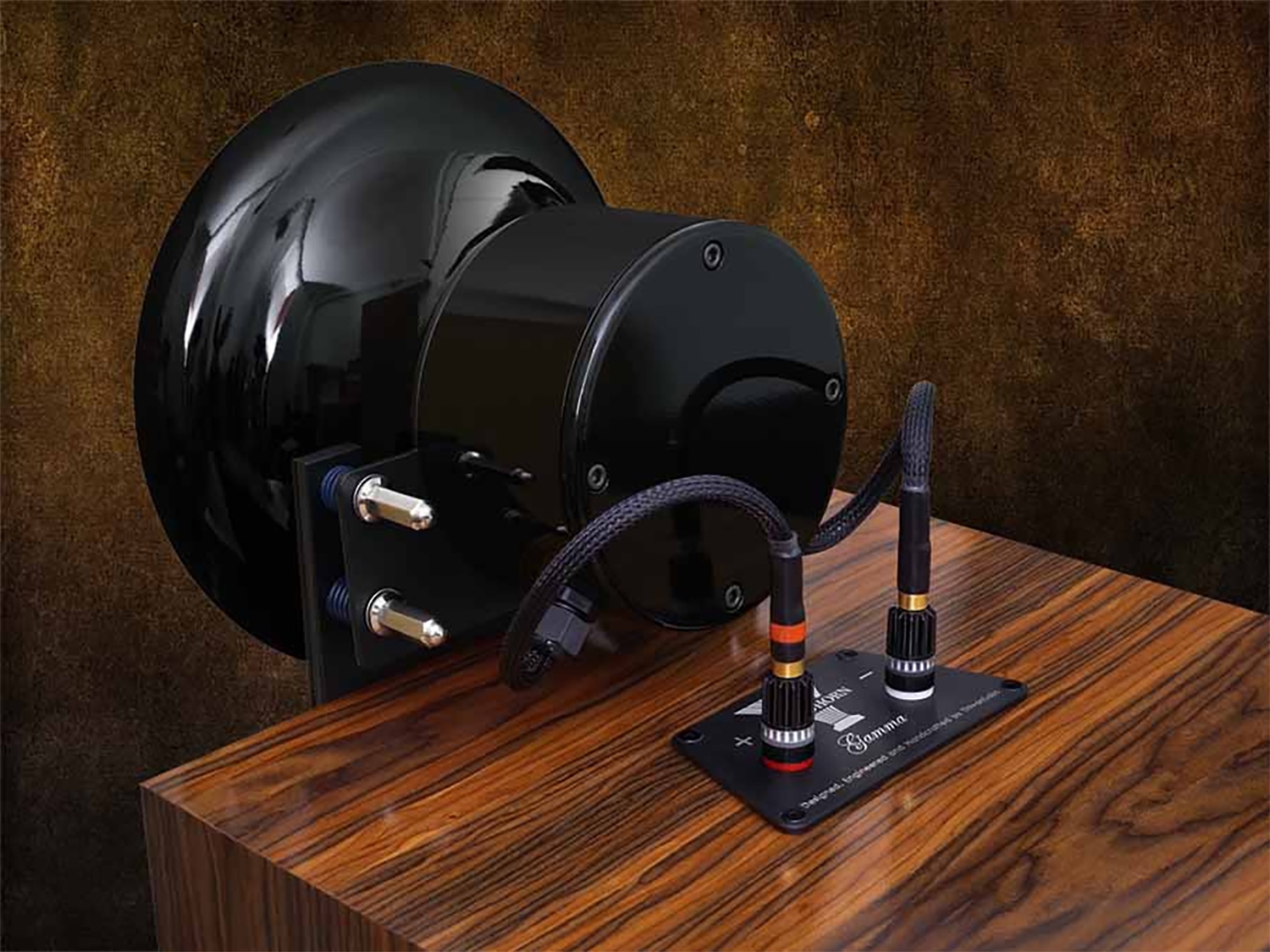 ThivanLabs GrandHorn Gamma