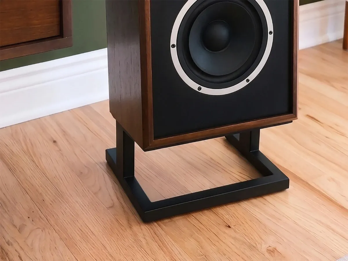 KLH Model Four