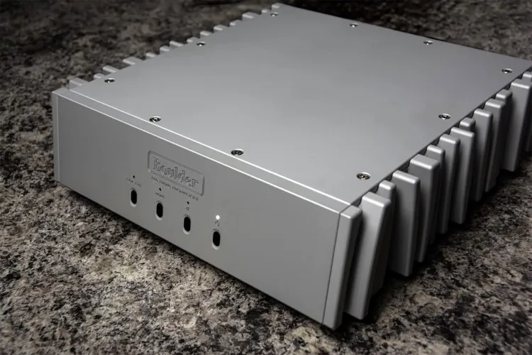 Boulder Expands Its 800 Series with the 808 Phono Stage and Compact 851 Monoblock