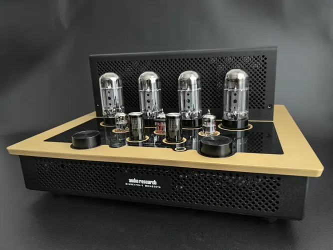 Top 7 Tube Integrated Amplifiers for Music Lovers