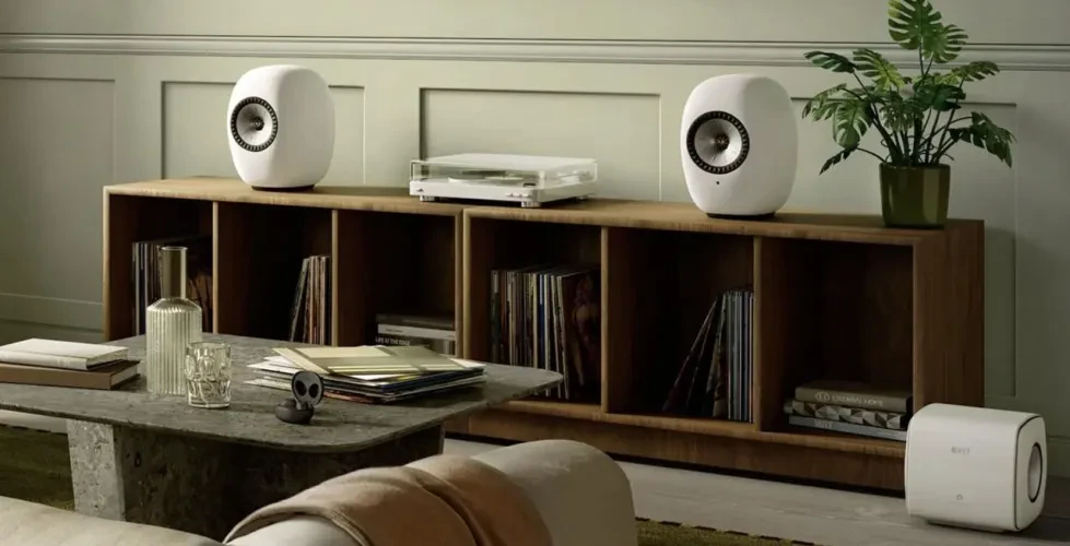 KEF LS Luxe – Active Speakers with Smooth Cabinet Contours