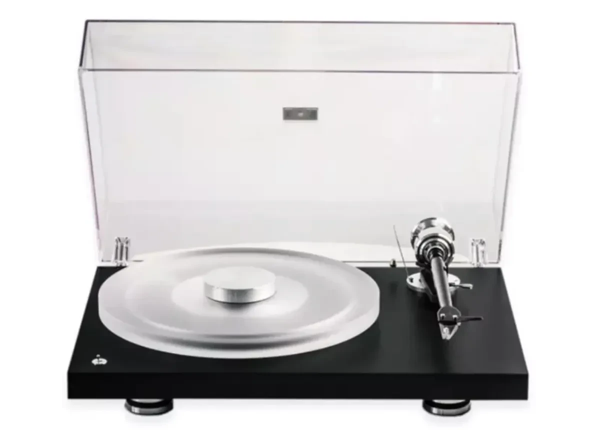 EISA Turntable 2026 - 2027 - Pro-Ject Debut Reference 10. Image source - (c) Pro-Ject