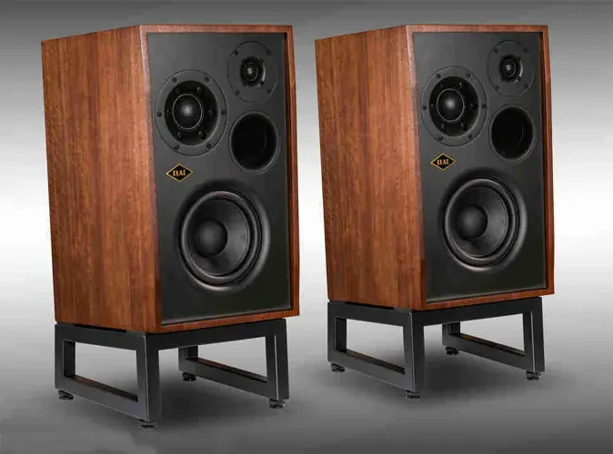 Elac Baltic EL 100 – Anniversary Loudspeakers with 1980s-Inspired Design