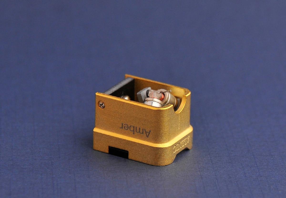 Amber 4