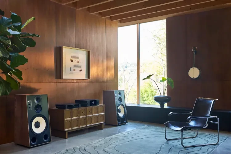 JBL L150 Classic – 15-Inch Woofer and Retro Design
